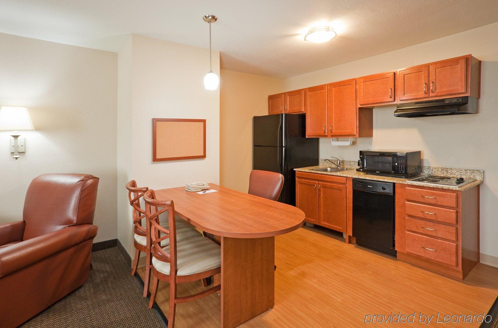 Candlewood Suites Eastchase Park By Ihg Montgomery Quarto foto